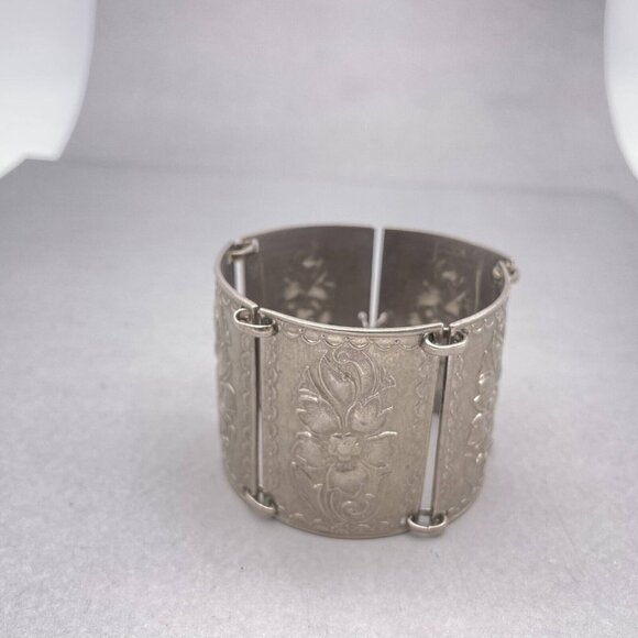 Floral Wide Link Cuff Panel Bracelet Lobster Closure Silver Tone - Picture 7 of 7